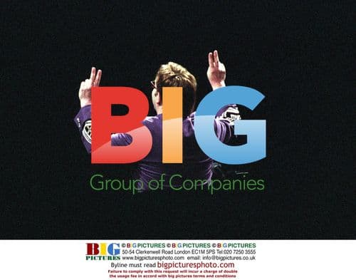 Elton John at Madison Square Garden, 2002