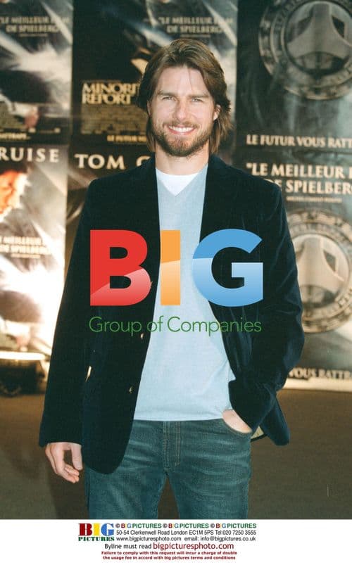 Tom Cruise and Steven Spielberg in Paris for 'Minority Report'