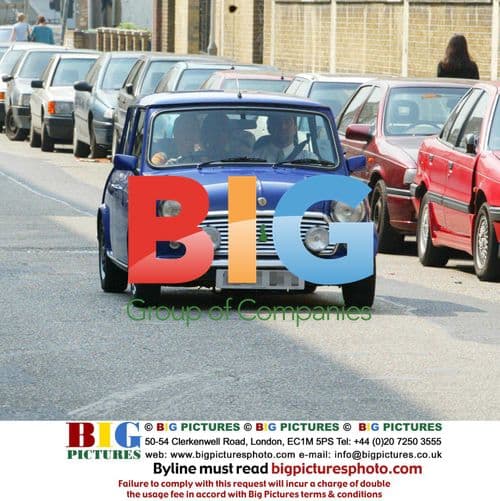 Nicole Appleton and Family Test a Mini