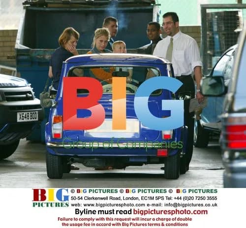 NICOLE APPLETON VISITS CAR SHOWROOM