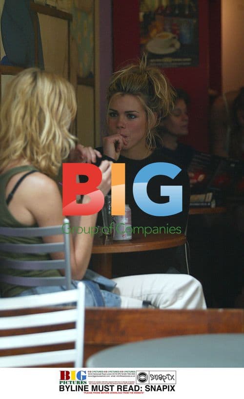 BILLY PIPER ENJOYS DAY OUT IN CENTRAL LONDON