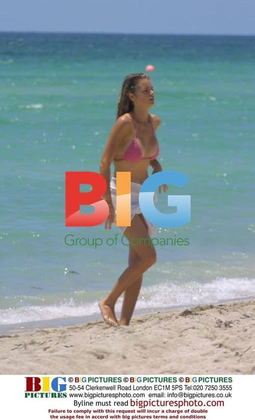 Dean Cain & Family Relaxing in Miami