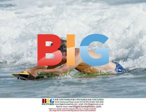 Dustin Hoffman Dances with Wife on Beach