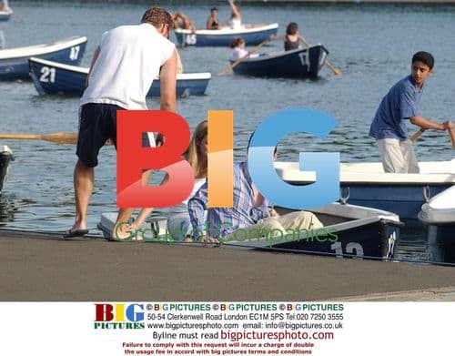 Actor James Alexandrou with girlfriend in Hyde Park