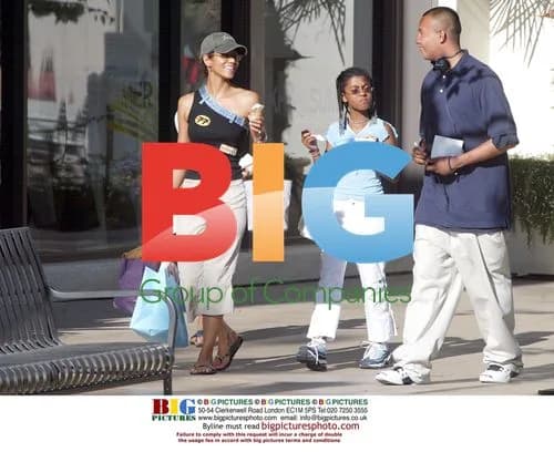Halle Berry and family out for ice cream