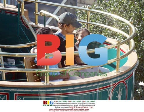 Halle Berry and family out for ice cream