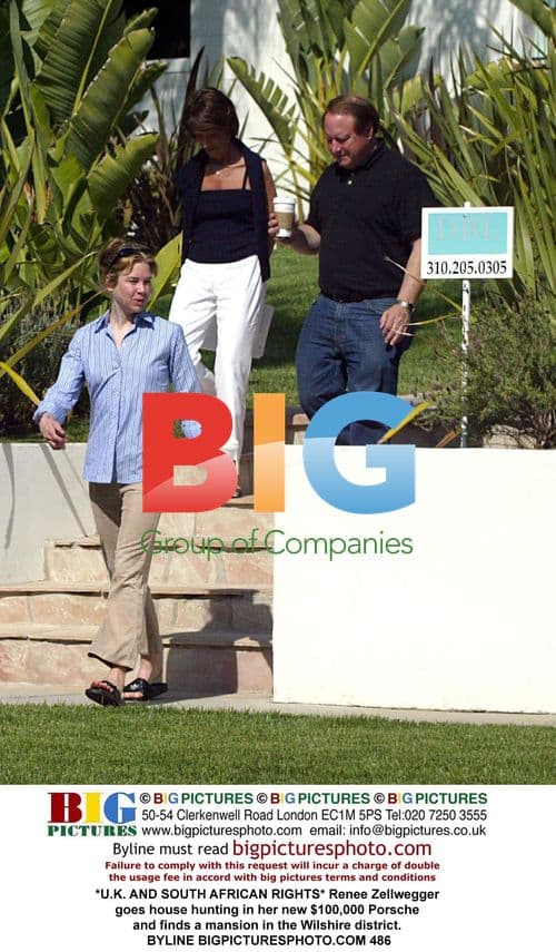 Renee Zellwegger goes house hunting in Porsche