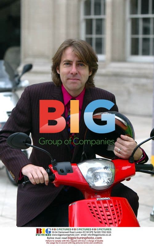 Jonathan Ross launches 'ScooterSafe' campaign