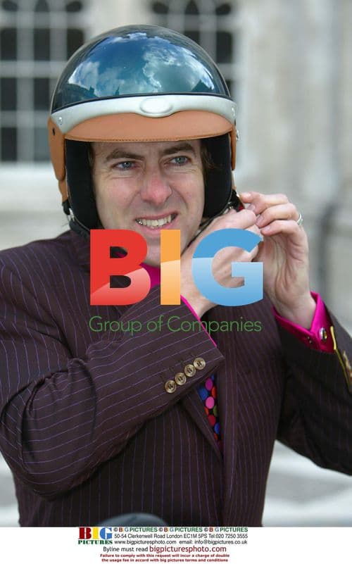 Jonathan Ross launches 'ScooterSafe' campaign