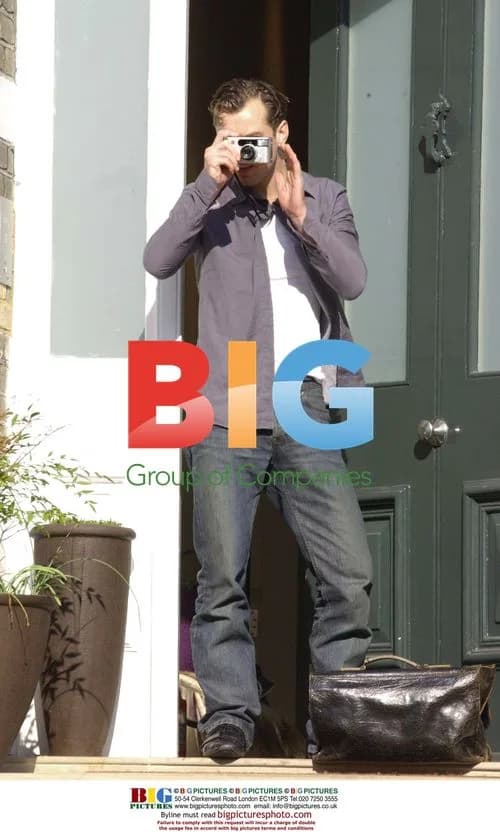 Jude Law Leaves Home with Camera