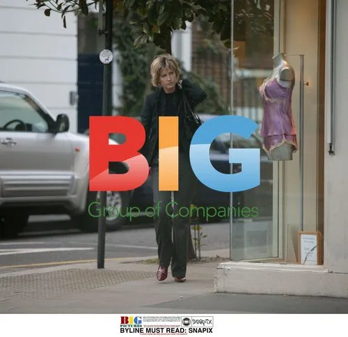 Nicola Formby Shopping in North London