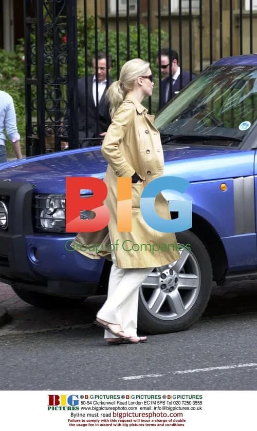 Claudia Schiffer Leaves Home