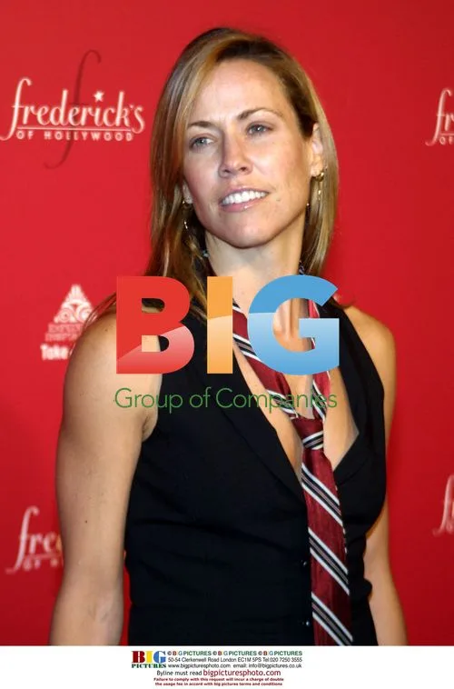 Sheryl Crow at Frederick's of Hollywood Fashion Show