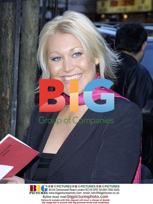 Rihanna Arrives at Fenty Fashion Show