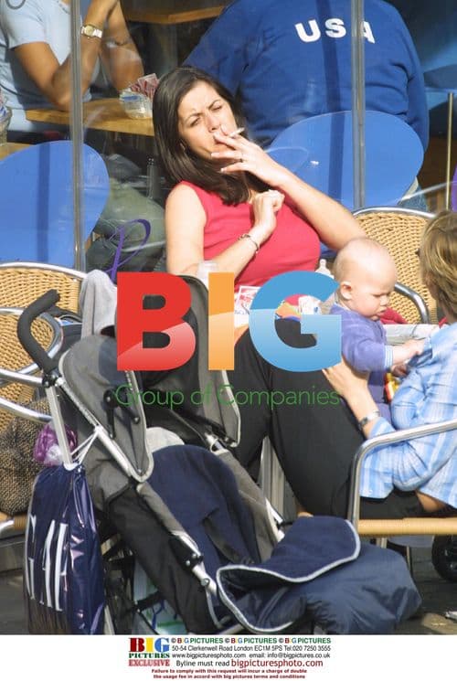 COLD FEET star Jacey Salles enjoys North London stroll