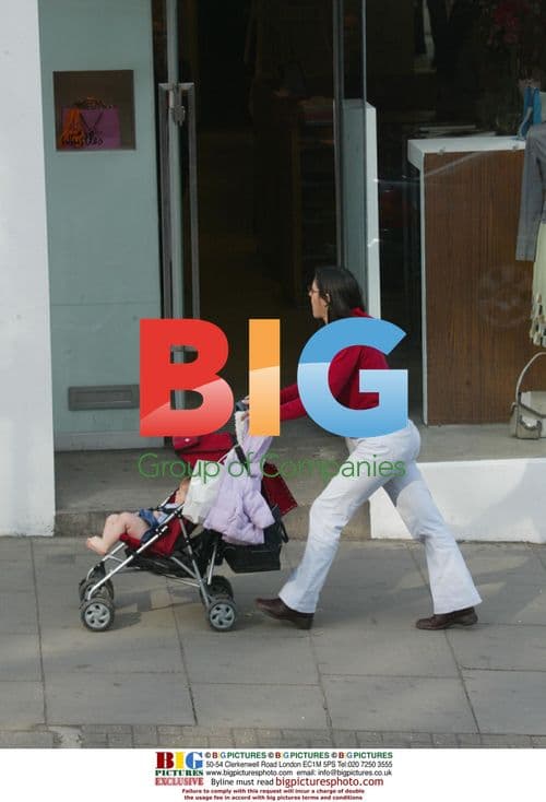 COLD FEET Star Jacey Salles Enjoys London Stroll