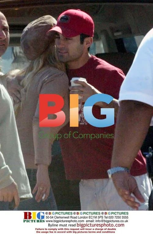 Britney Spears and new boyfriend Phil Maloof board private jet