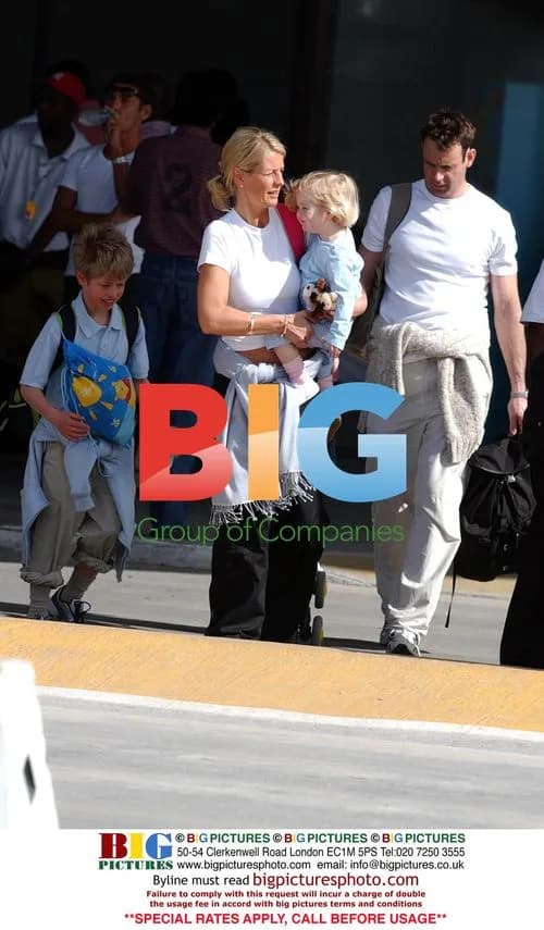 Ulrika Jonsson with her children and boyfriend in Caribbean
