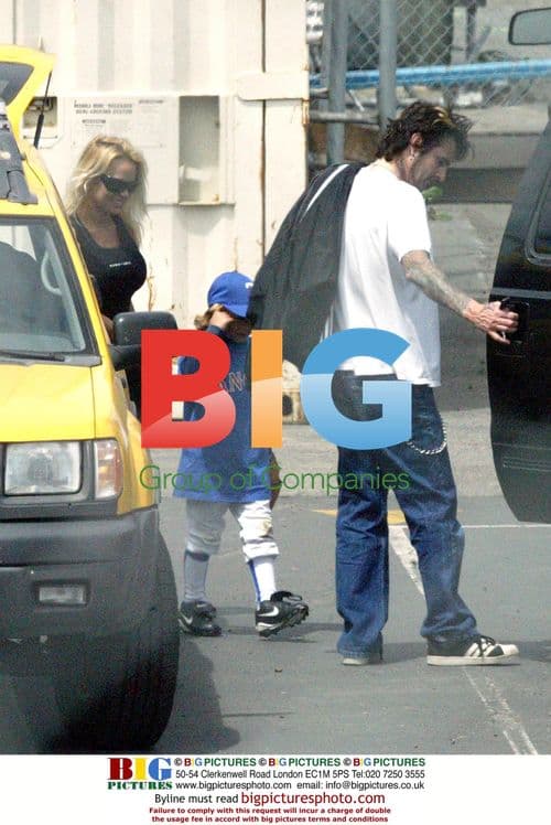 Tommy Lee and Pamela Anderson with sons