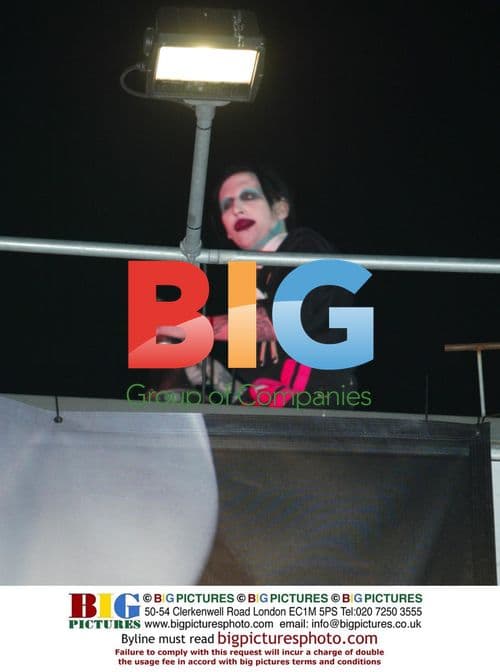 Marilyn Manson Disrupts Traffic