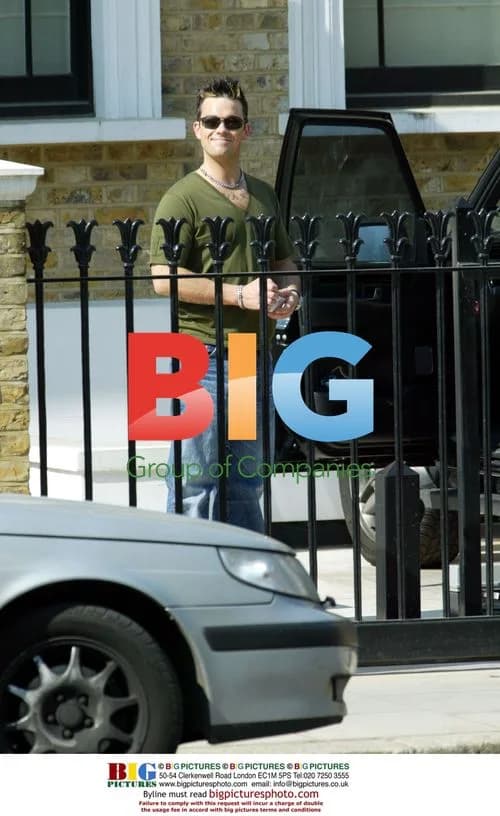 Robbie Williams Leaving Home in London