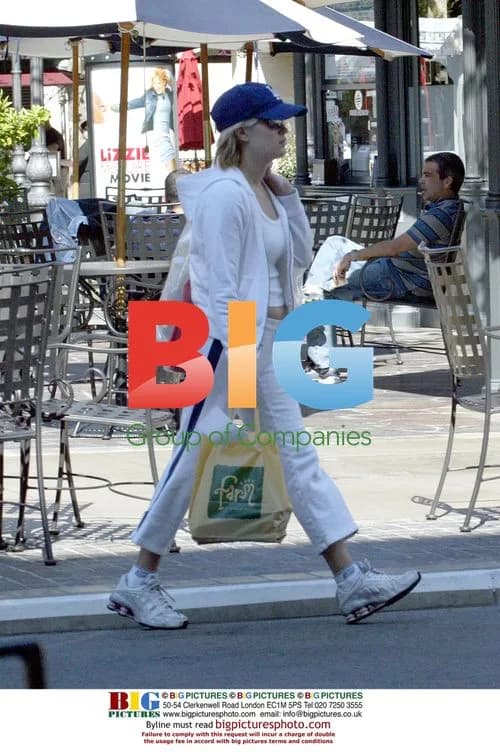Reese Witherspoon Shopping Pregnant