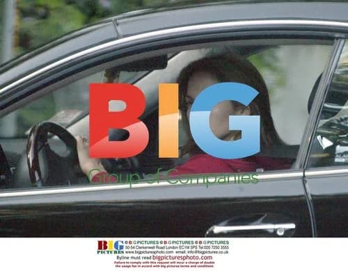 Jennifer Lopez Leaves Beverly Hills Gym