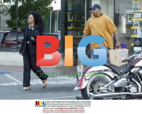 Diana Ross Shopping in Beverly Hills