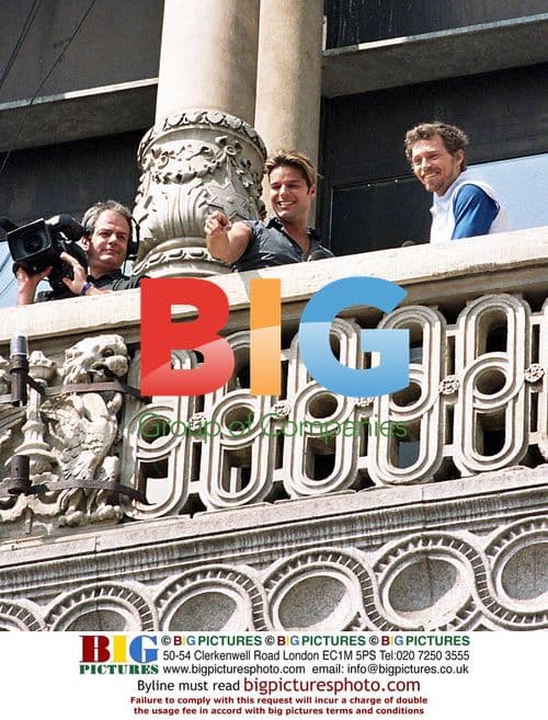 Adele Performs at Glastonbury