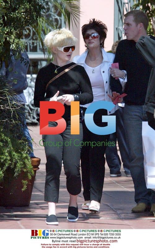 Sharon Osbourne and Kelly Osbourne Shopping