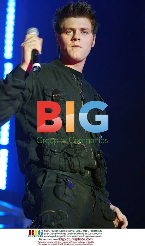 Westlife Perform Live at London Arena