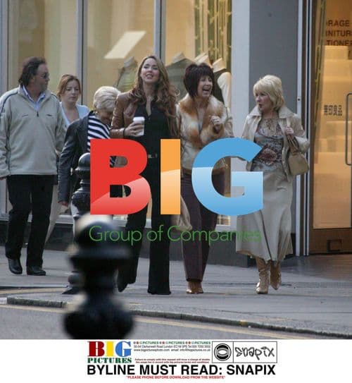 Red carpet moment with celebrity trio