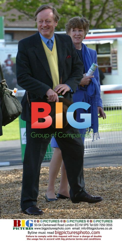 Celebrities arrive at film premiere