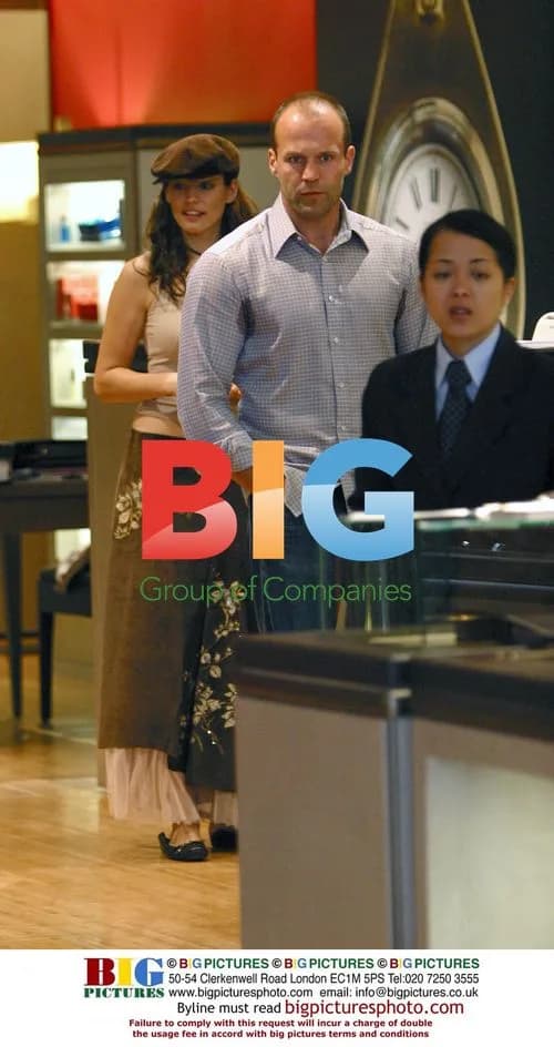 Kelly Brook and Jason Statham Shopping in London