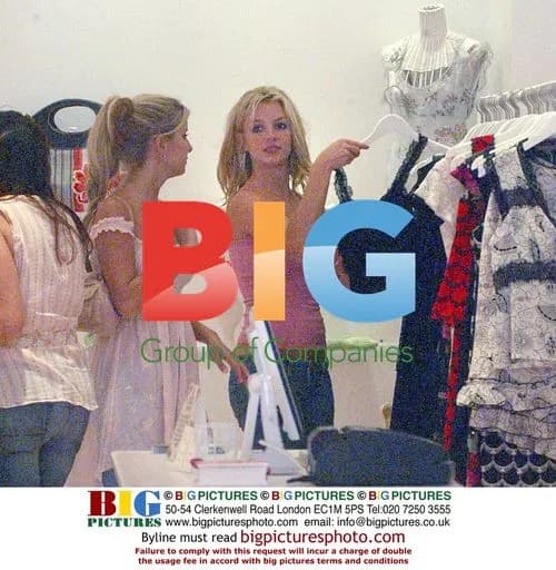 Britney Spears shopping with friend