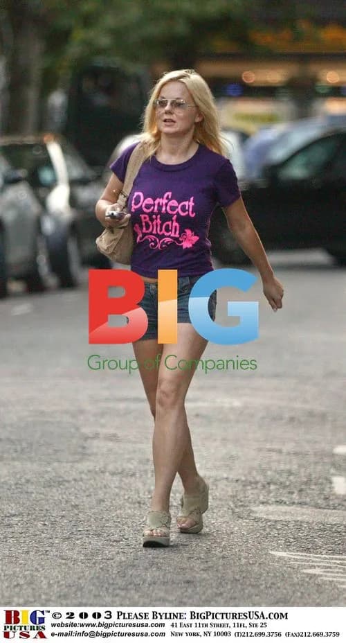 Geri Halliwell Out in North London