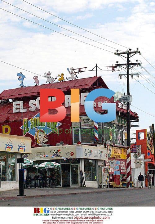 Jennifer Aniston & Brad Pitt Lunch in Mexico
