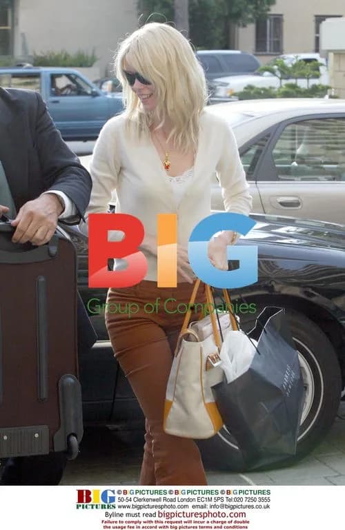 Claudia Schiffer Shopping in Beverly Hills