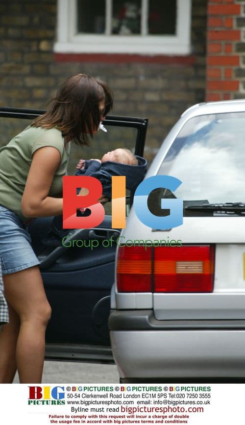 Jade Goody Visits Grandmother