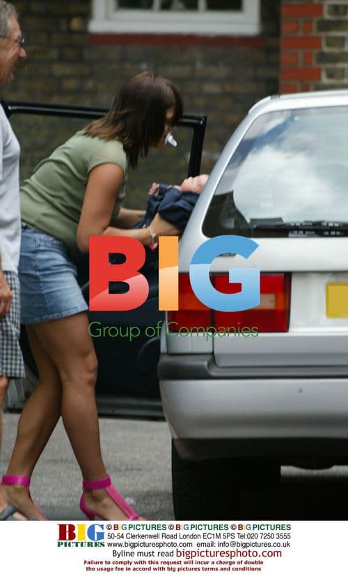 Jade Goody Visits Grandmother's House with Son