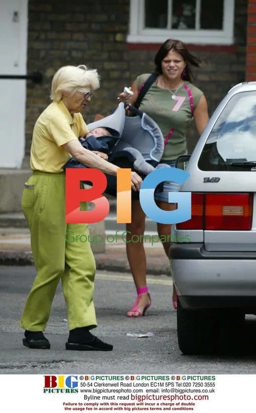 Jade Goody Visiting Grandmother with Son