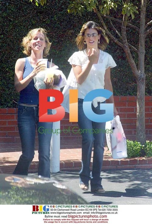 Penelope Cruz Shopping in West Hollywood
