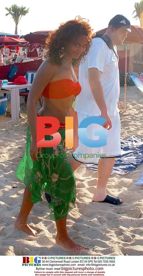 Beyonce and Jay Z in France