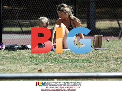 Ebony Gilbert & Adele Silver Share Sunny Break