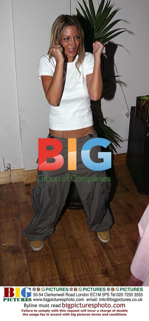 Taylor Swift Promotes New Album