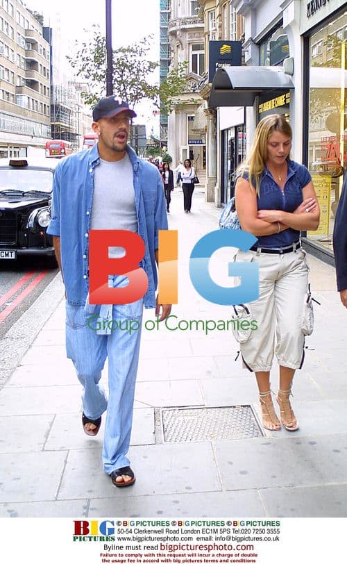 Juan Sebastian Veron Shopping on Sloane Street