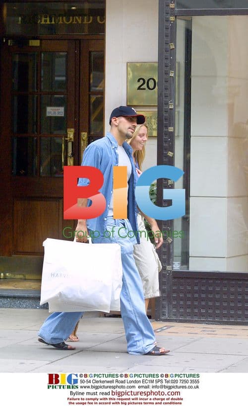 Argentina footballer Juan Sebastian Veron shopping