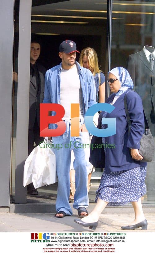 Juan Sebastian Veron shopping on Sloane Street