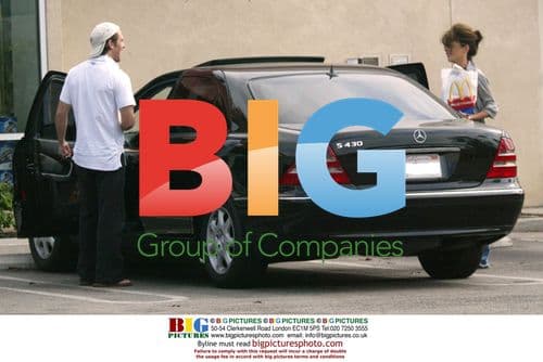 Lara Flynn Boyle with boyfriend at McDonald's