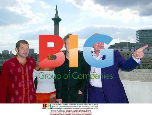 Mayor Ken and David Gray at Trafalgar Sq concert
